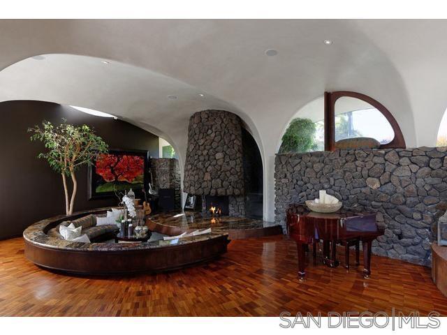 Foto del edificio - 9805 Blackgold Rd