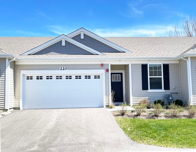 Foto del edificio - 218-220 Sussex Ct