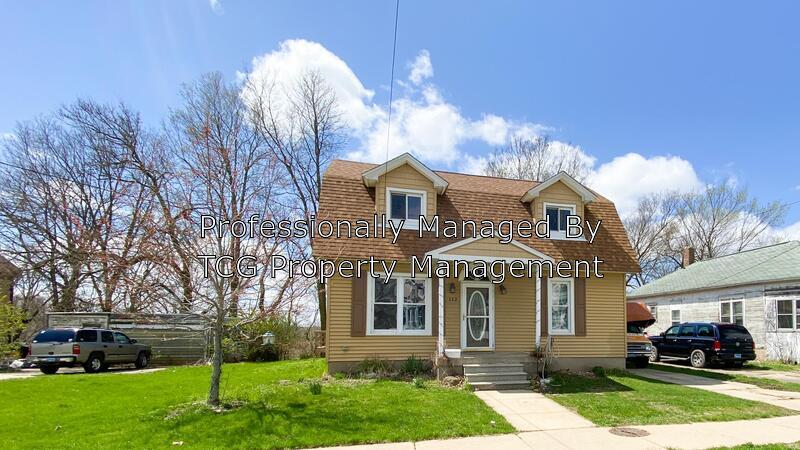 Primary Photo - 112 Water St