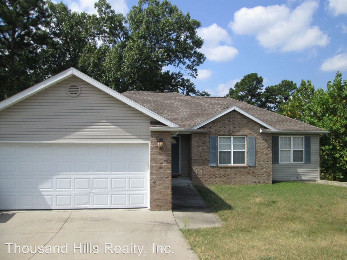 145 Lillian Ln, Hollister, MO 65672 House for Rent in Hollister, MO
