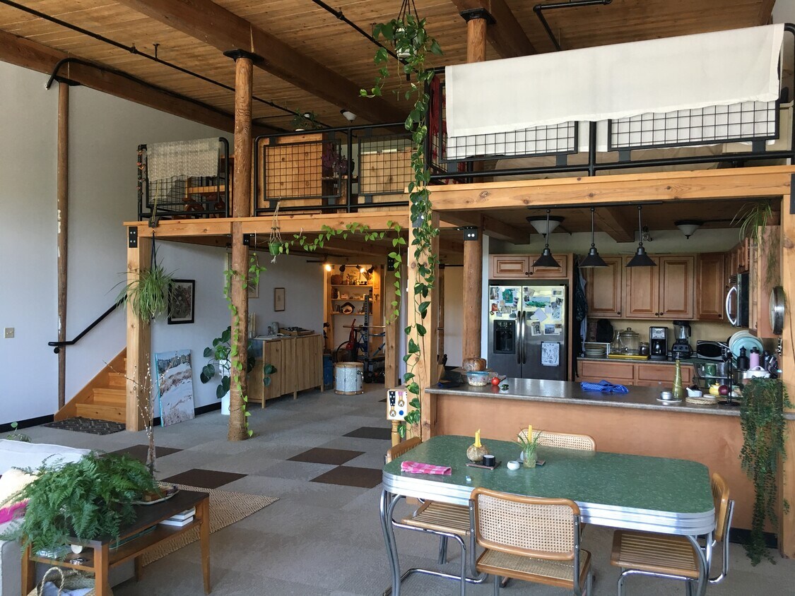 Primary Photo - Interland Real Estate LLC - Mill 180