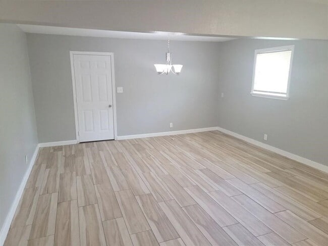 Building Photo - 5115 Balkin St