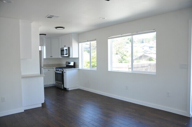 Building Photo - 5116 Coringa Dr