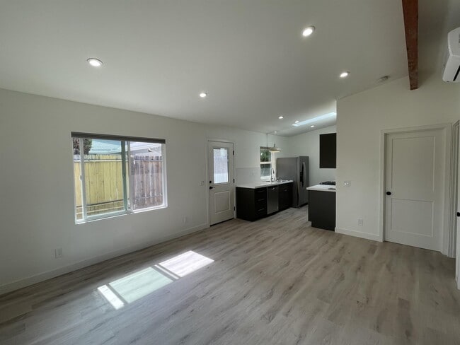 Building Photo - 6438 Jackson Dr