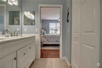 Building Photo - 14560 Daffodil Dr