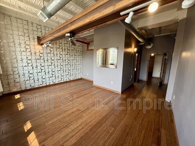 Foto del edificio - 132 S Dakota Ave