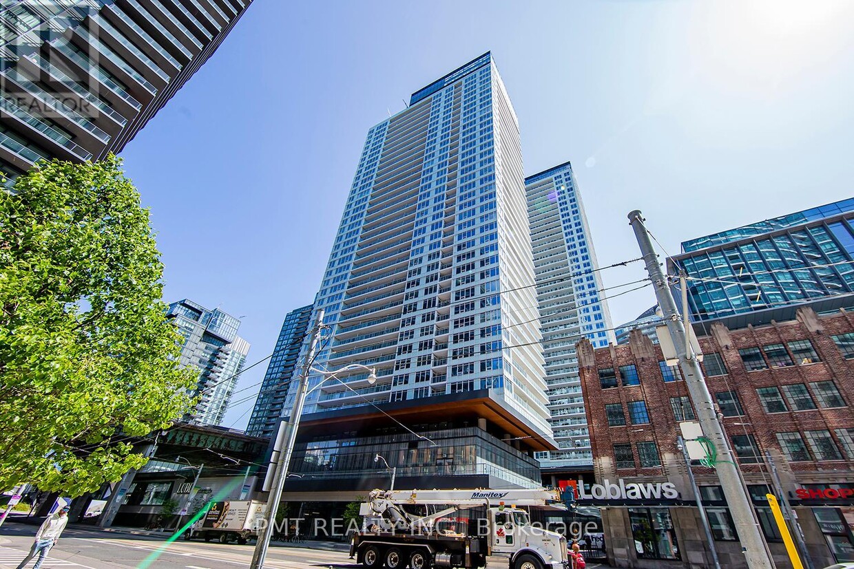 Photo principale - 17-4517 Bathurst St