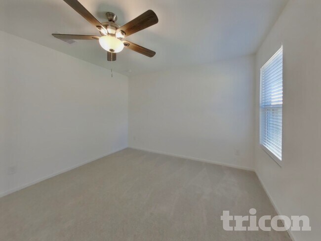 Foto del edificio - 1734 Serenity Moon Dr