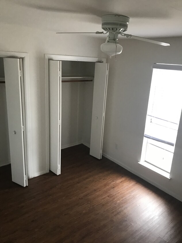 Building Photo - 704 Denson Dr