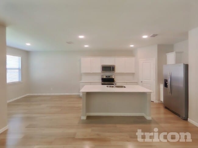 Foto del edificio - 219 Jenkinson Dr