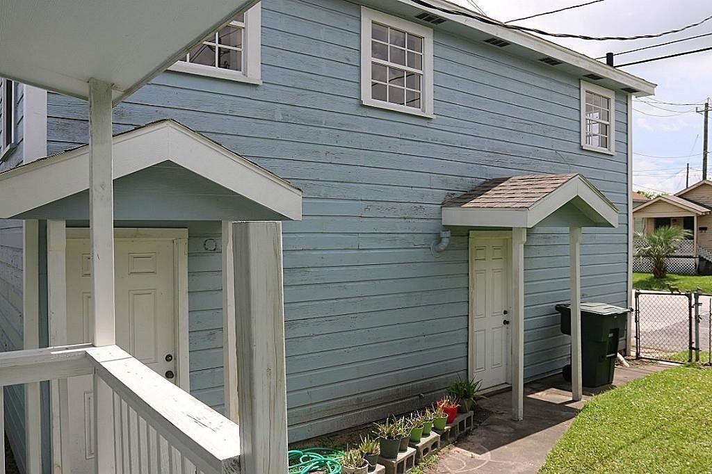 1301 Milam Dr, Galveston, TX 77551 Townhome Rentals in Galveston TX