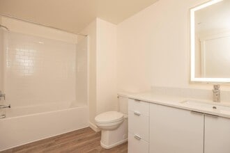 1x1 Bathroom - Mossdale Landing