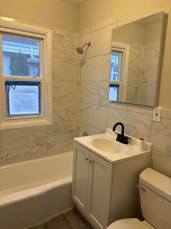 Foto principal - 2804 Lowry Ave N