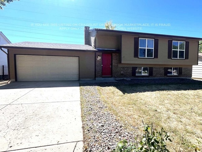 Building Photo - 1883 S Sedalia Cir