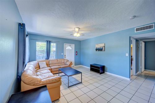 Foto del edificio - 109 SE 11th Ave