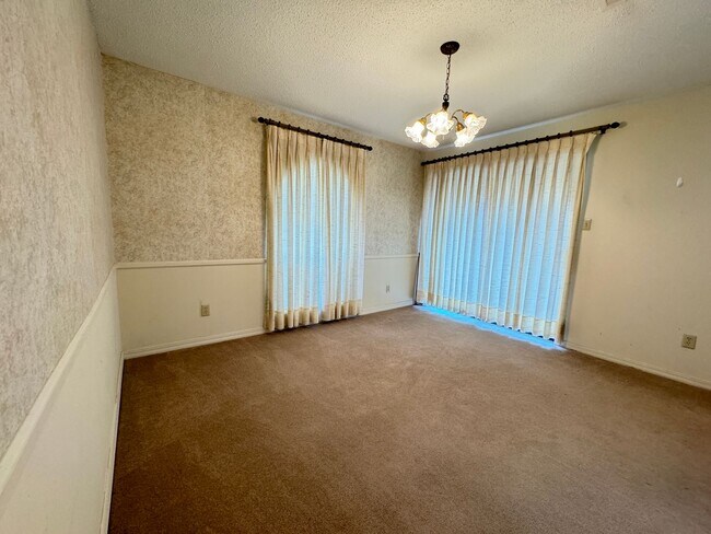 Building Photo - 2 Bed 2 Bath Townhouse in Ruston