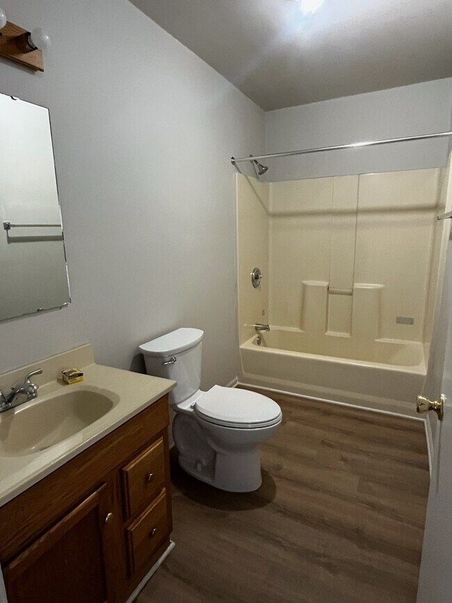 Foto del edificio - 3355 Whitehall Rd