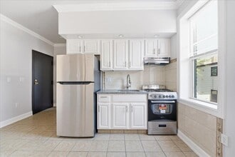 Building Photo - 3-5 Potter Pl