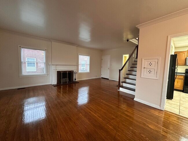 Foto del edificio - 909 Lincoln Ave