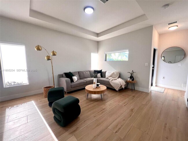 Foto del edificio - 8753 SW 34th St