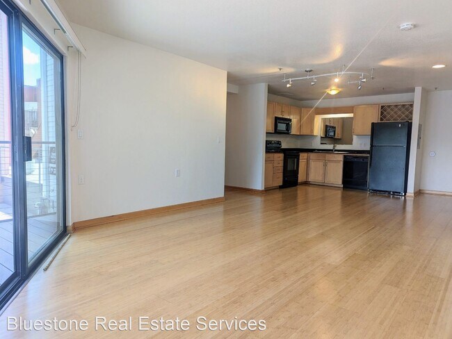 Foto del edificio - 1 br, 1 bath House - 1020 NW Naito Pkwy #N-03