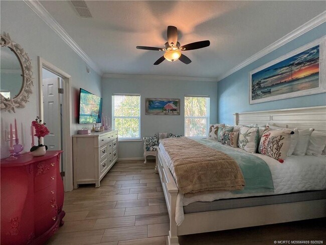 Foto del edificio - 102 NE Shoal Dr