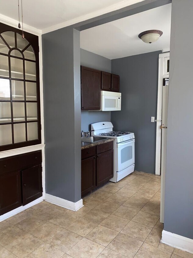 Foto principal - 5057 W Agatite Ave