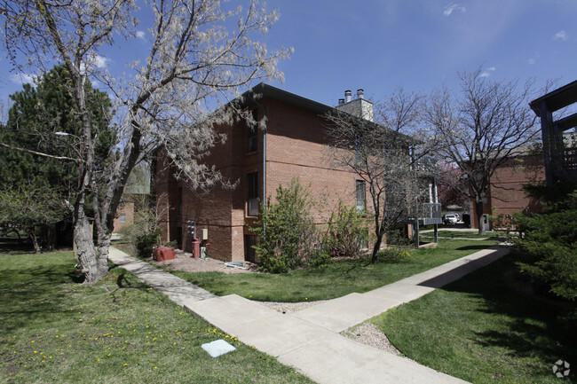 Building Photo - Gregory Creek Townhomes