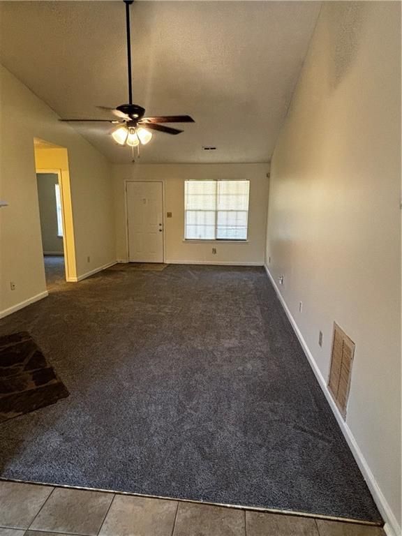 Foto del edificio - 7025 Brentwood Ct