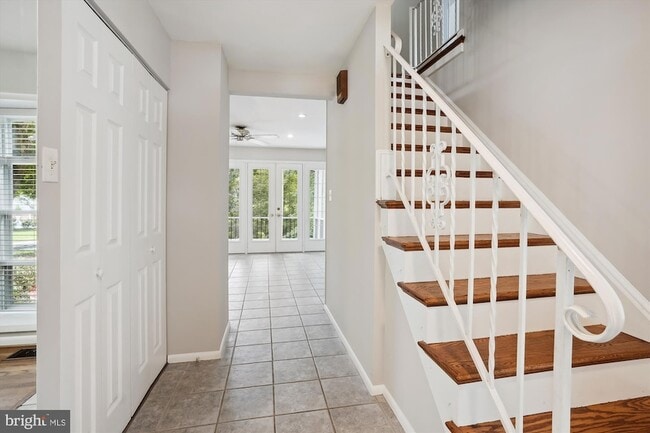 Building Photo - 8501 Canterbury Dr
