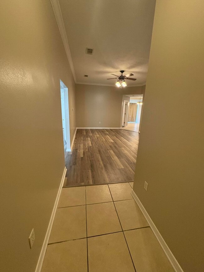 Building Photo - 2877 Aplin Rd