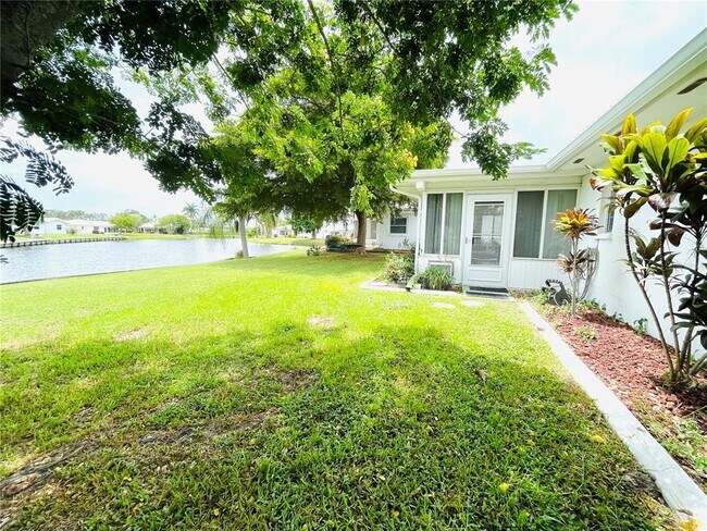 Foto del edificio - 4106 Oak Ln