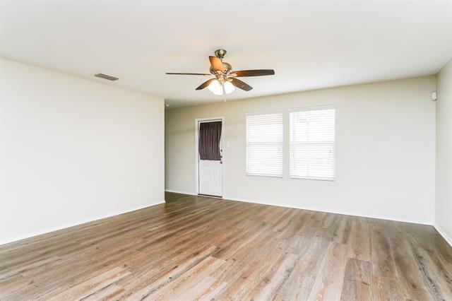 Building Photo - 1616 Megan Creek Dr