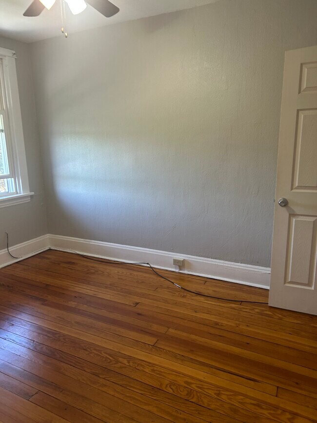 Foto del edificio - 4243 Gladstone St