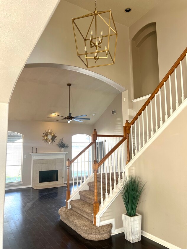 Foto principal - 11007 Collingswood Dr