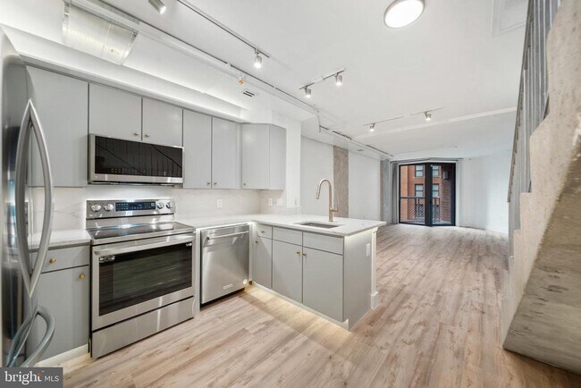 Foto del edificio - 616 E St NW