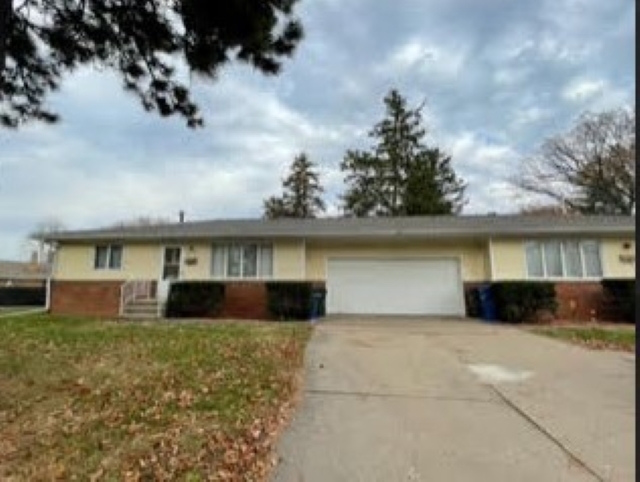 Primary Photo - 2519 Hickory Grove Rd