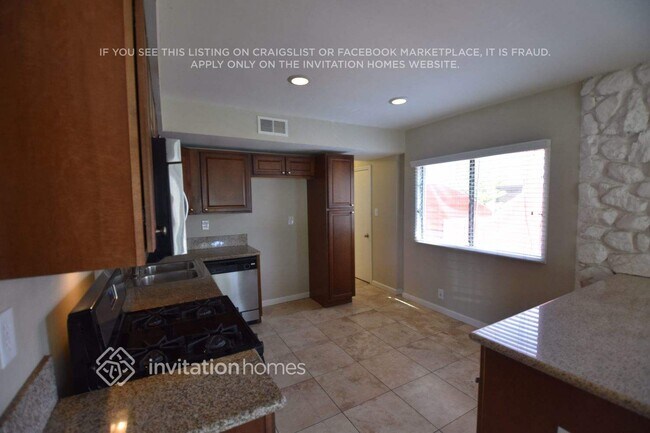 Foto del edificio - 636 N Lamer St
