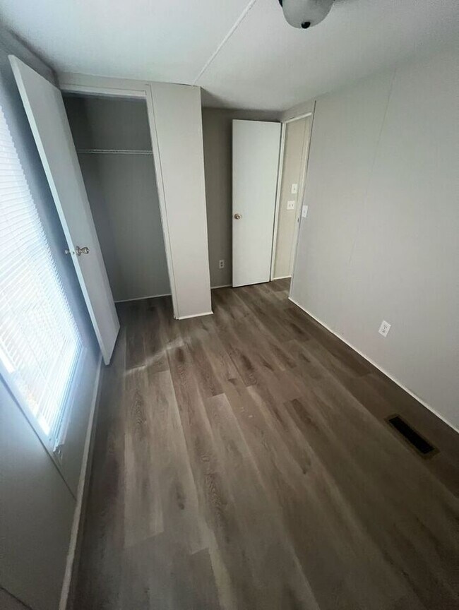 Foto del edificio - Perfect Family Home: 2 Bed, 1 Bath Apartme...