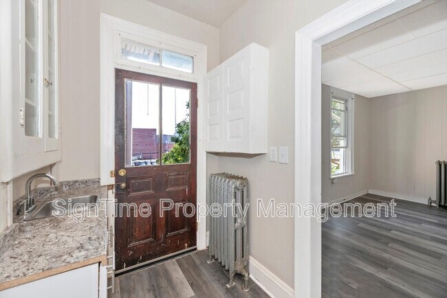 Foto del edificio - 220 Summit Ave