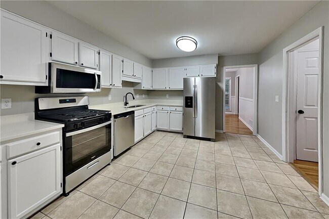 Foto del edificio - 4241 Glenforest Way