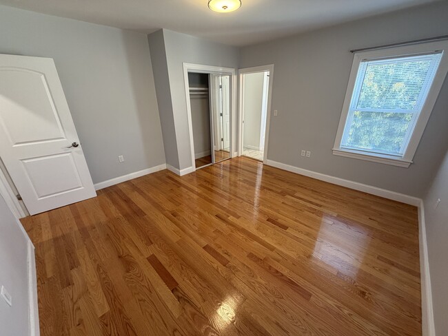 Building Photo - 31 Middle St