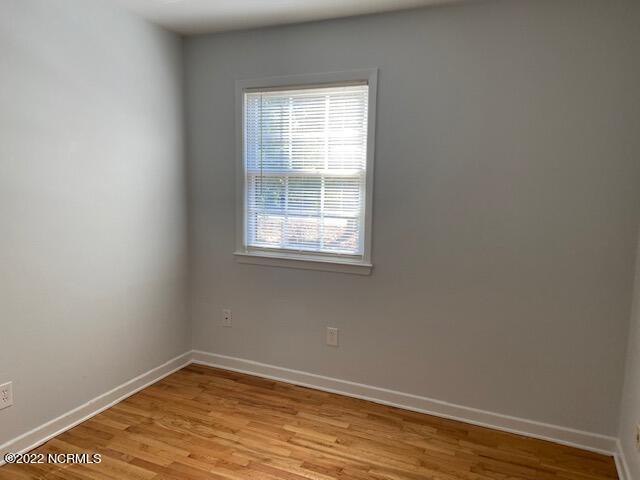 Building Photo - 729 Montclair Dr