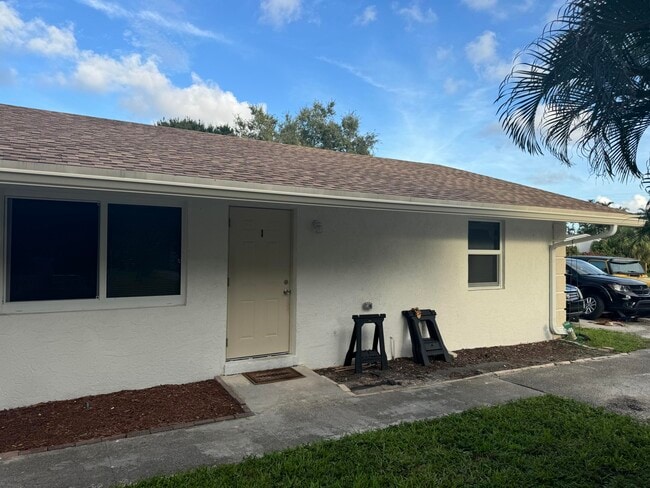 Building Photo - 4683 Hairland Dr