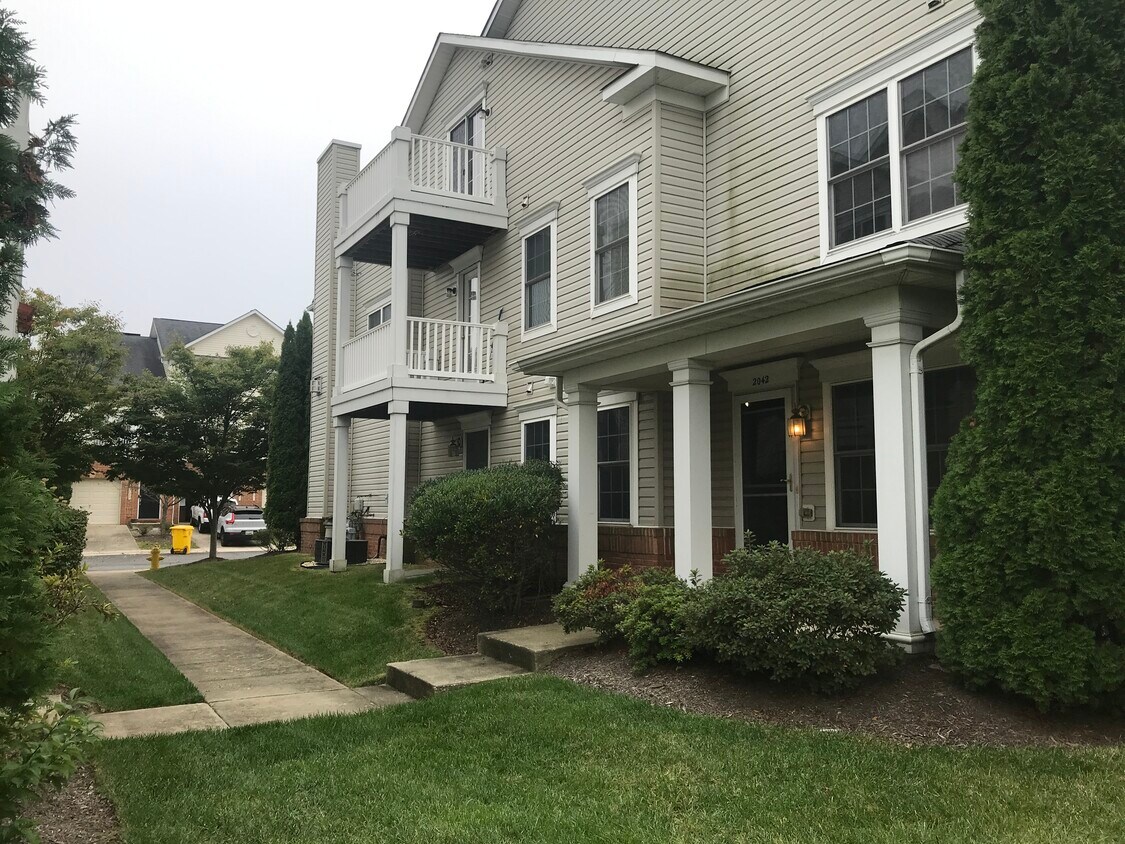 2042 Astilbe Way, Odenton, MD 21113 Townhome Rentals in Odenton MD