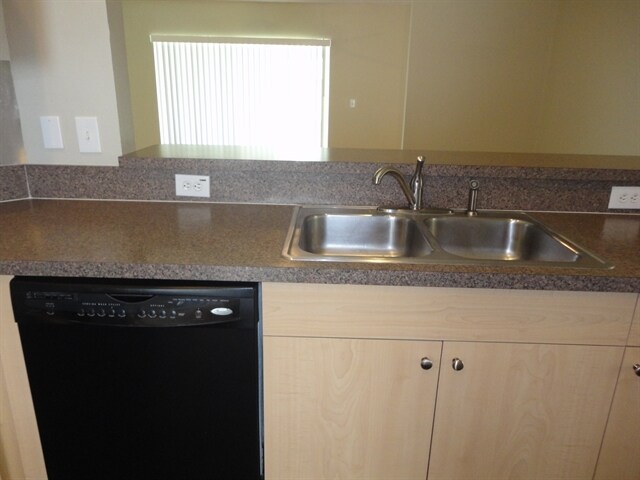 Foto del edificio - 4618 Castile Way S