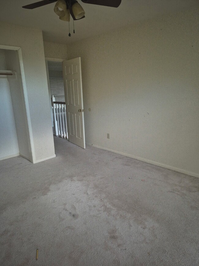 Building Photo - 6726 Trimstone Dr