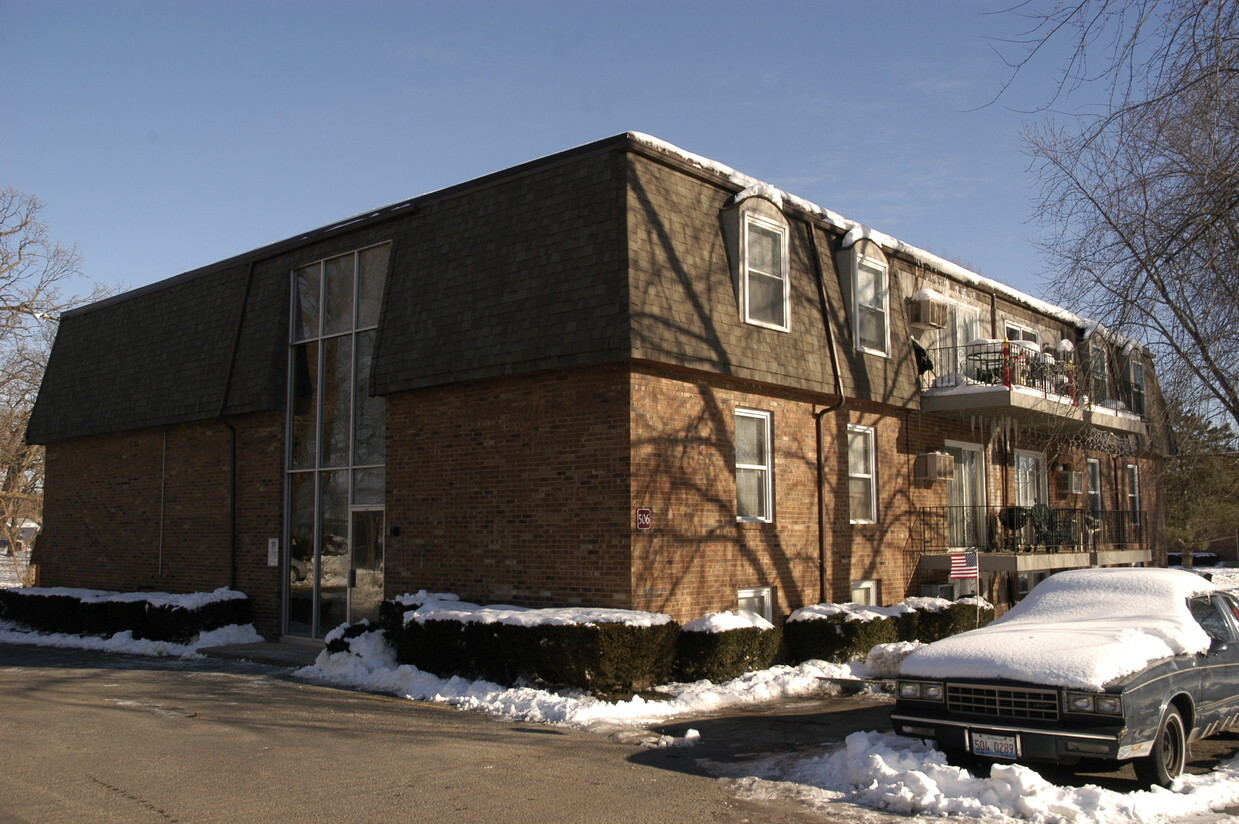 Primary Photo - Lincoln Garfield Apartments