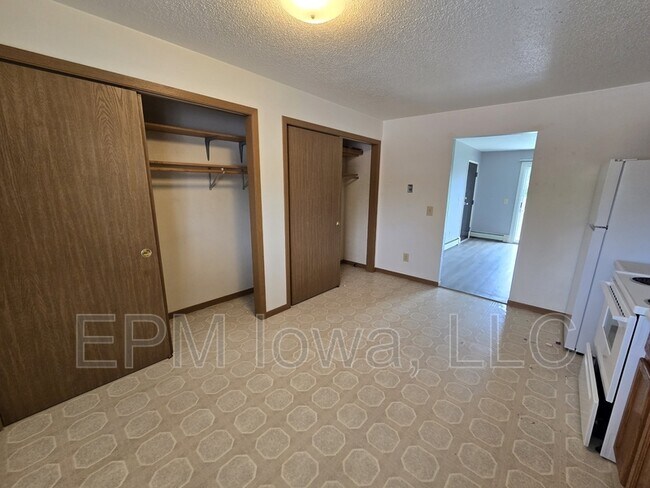 Foto del edificio - 101 16th Ave NW
