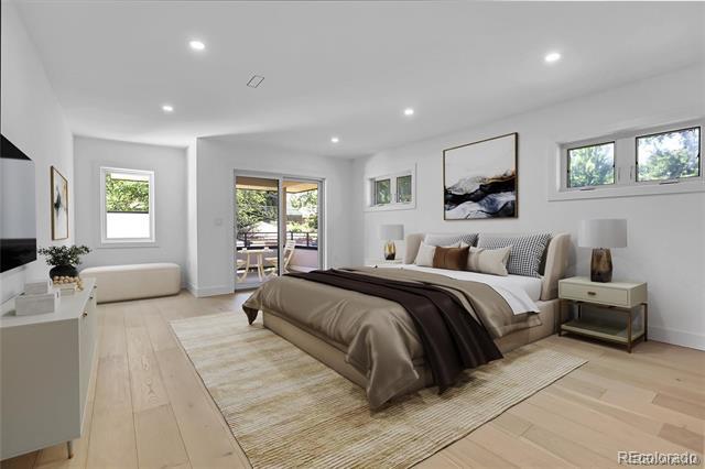 Building Photo - 300 S Franklin St